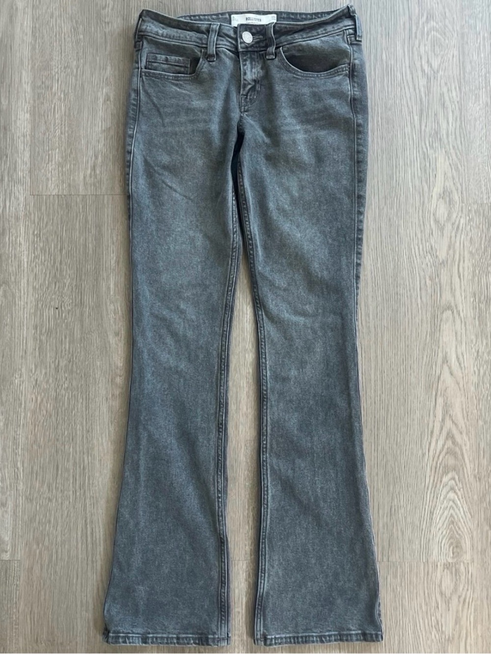 Hollister Low Rise Boot Jeans
